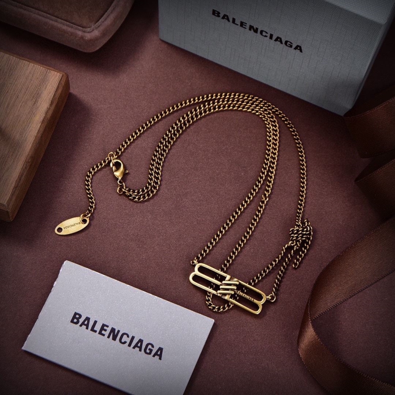 Ba1en*iaga necklaces